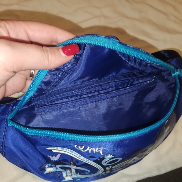 50th Walt Disney World Waist Bag - Picture 6 of 7